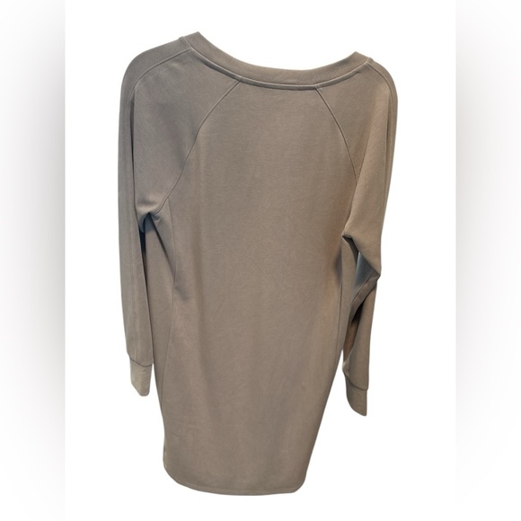 ATHLETA SEASOFT DRESS V Neck LONG SLEEVE Size Medium Lilac Purple Gray #882063 - Picture 3 of 6